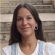 Profesora de Lengua Castellana y Literatura (y otras materias humanísticas) con experiencia